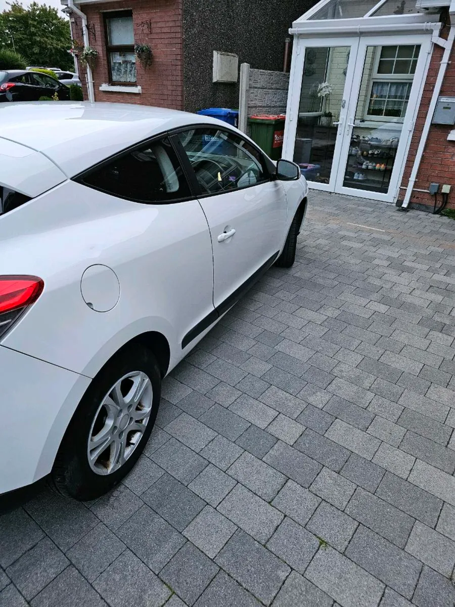 Renault megane 1.5 d  only 139 km - Image 4