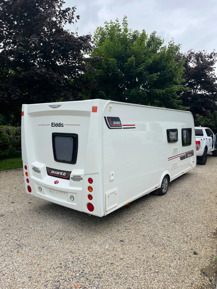 2014 Elddis Avante 4 Berth Fixed Bed Caravan - Image 4