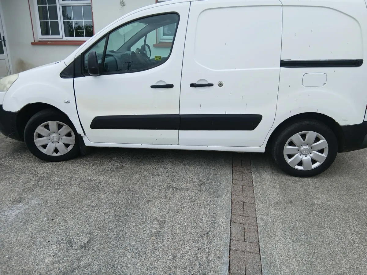 Peugeot Partner - Image 1