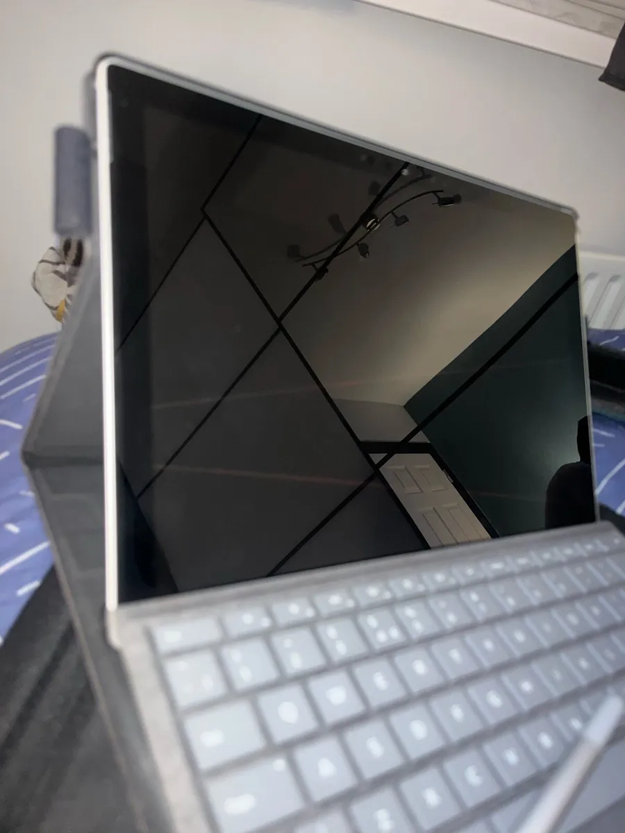 Microsoft Surface Pro 7 (Latop/Tablet) - Image 3