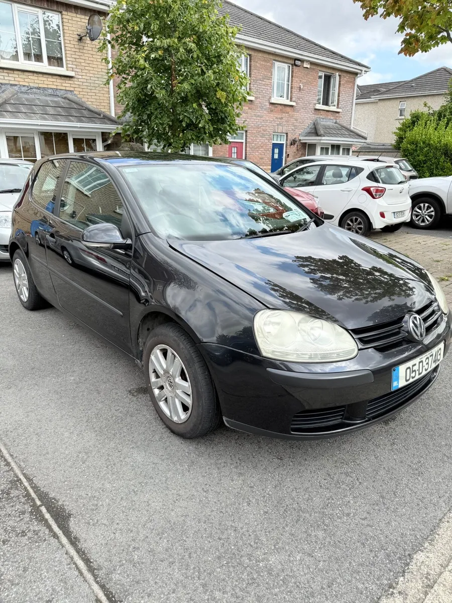 Volkswagen Golf 2005 - Image 1