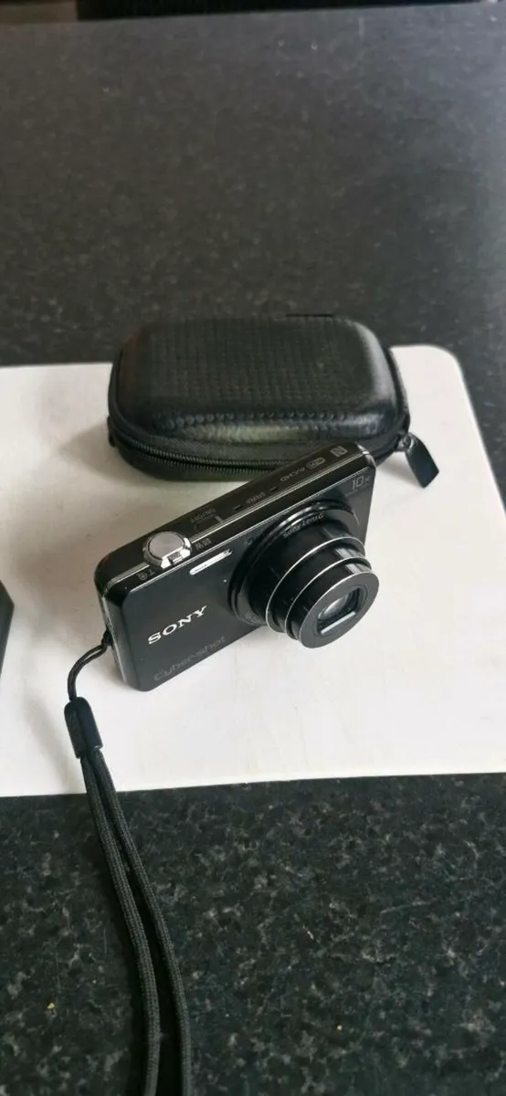 Sony wx220 digital camera - Image 2