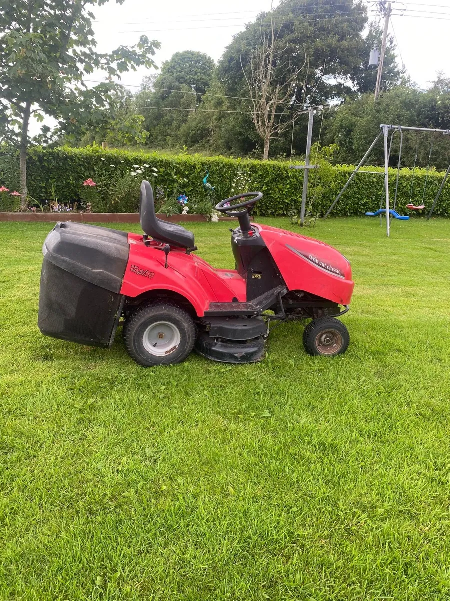 Ride on lawnmower - Image 3