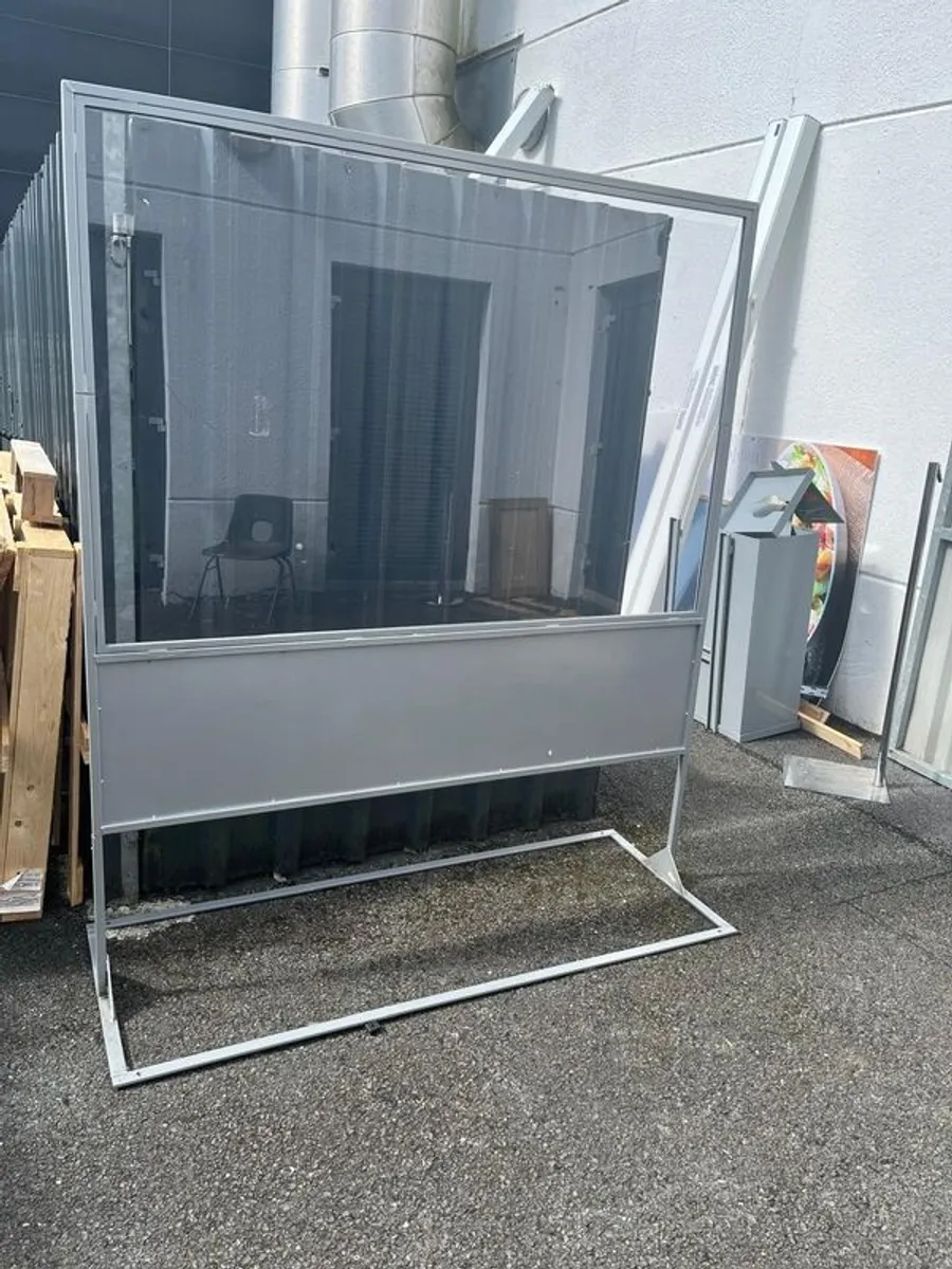 outdoor - Image 1