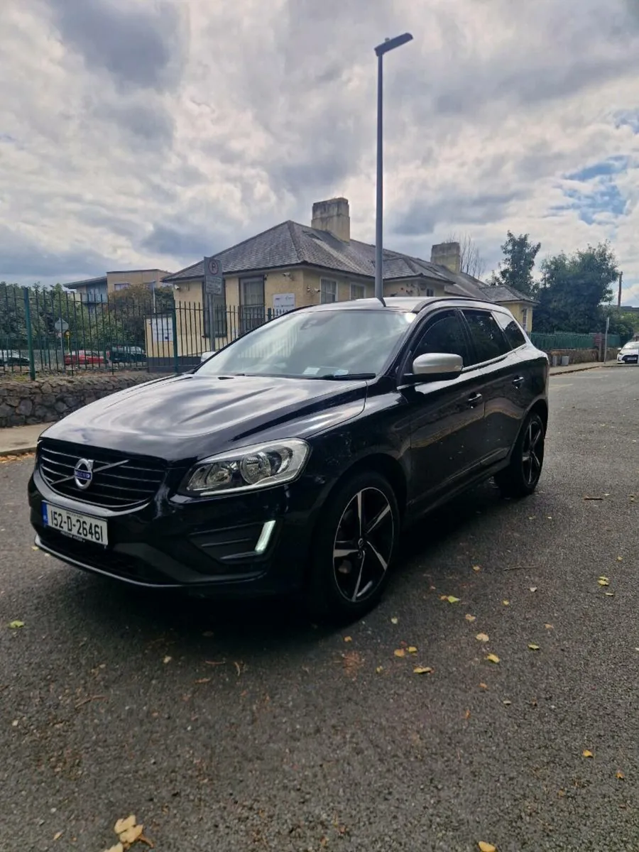 2015 Volvo XC60 R-Design - Image 3