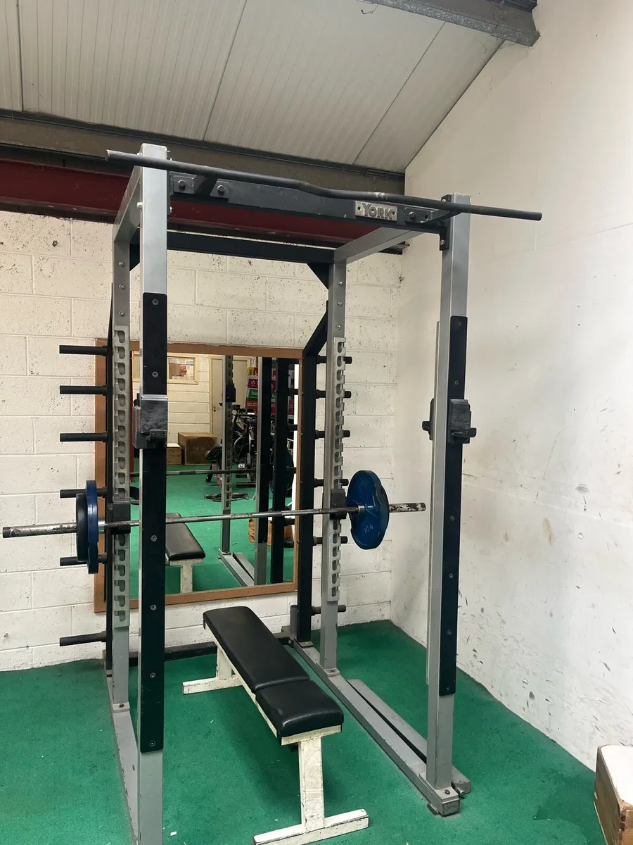 Gym equipment - Image 1