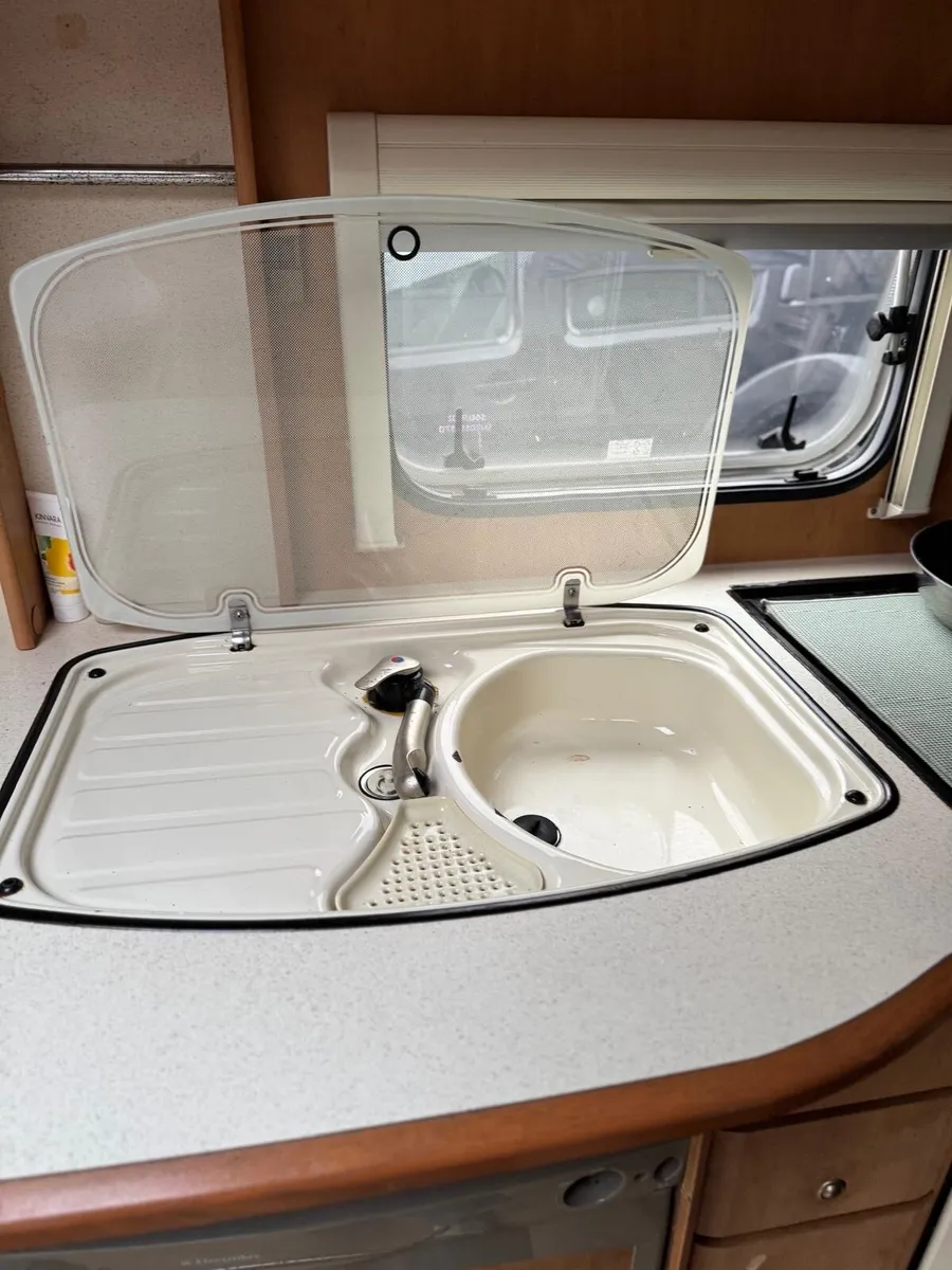 Swift Caravan - Image 4