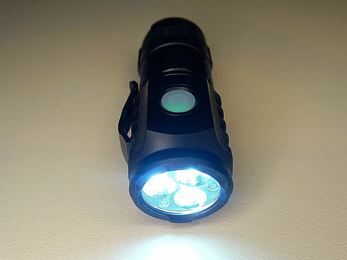 Ultra Bright Long Distance Pro LED Light - Image 3