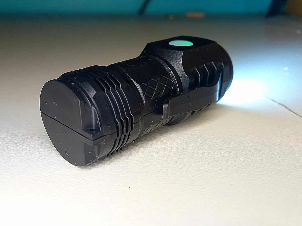 Ultra Bright Long Distance Pro LED Light - Image 4