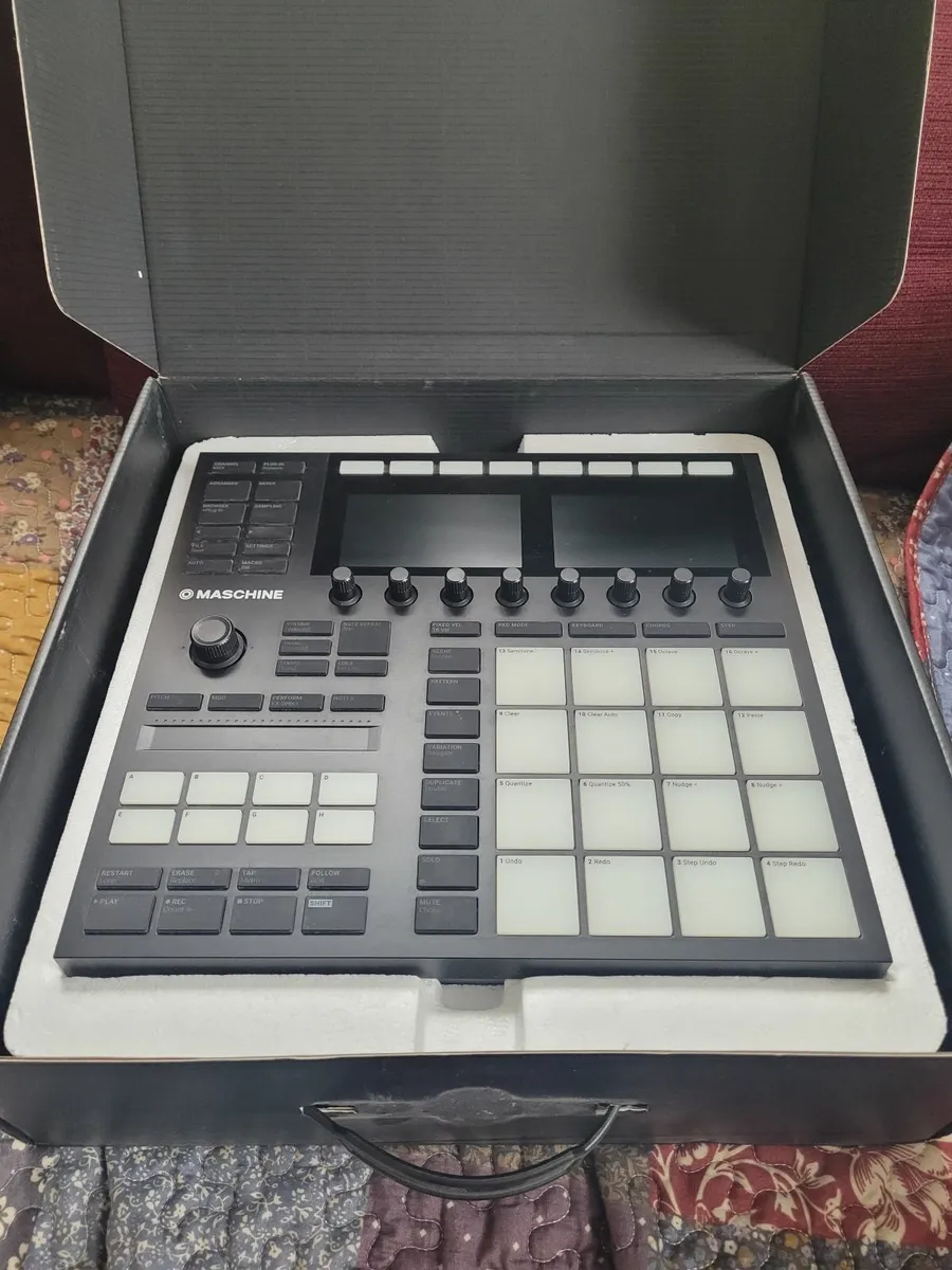 Native Instruments Maschine MK3 - Image 1