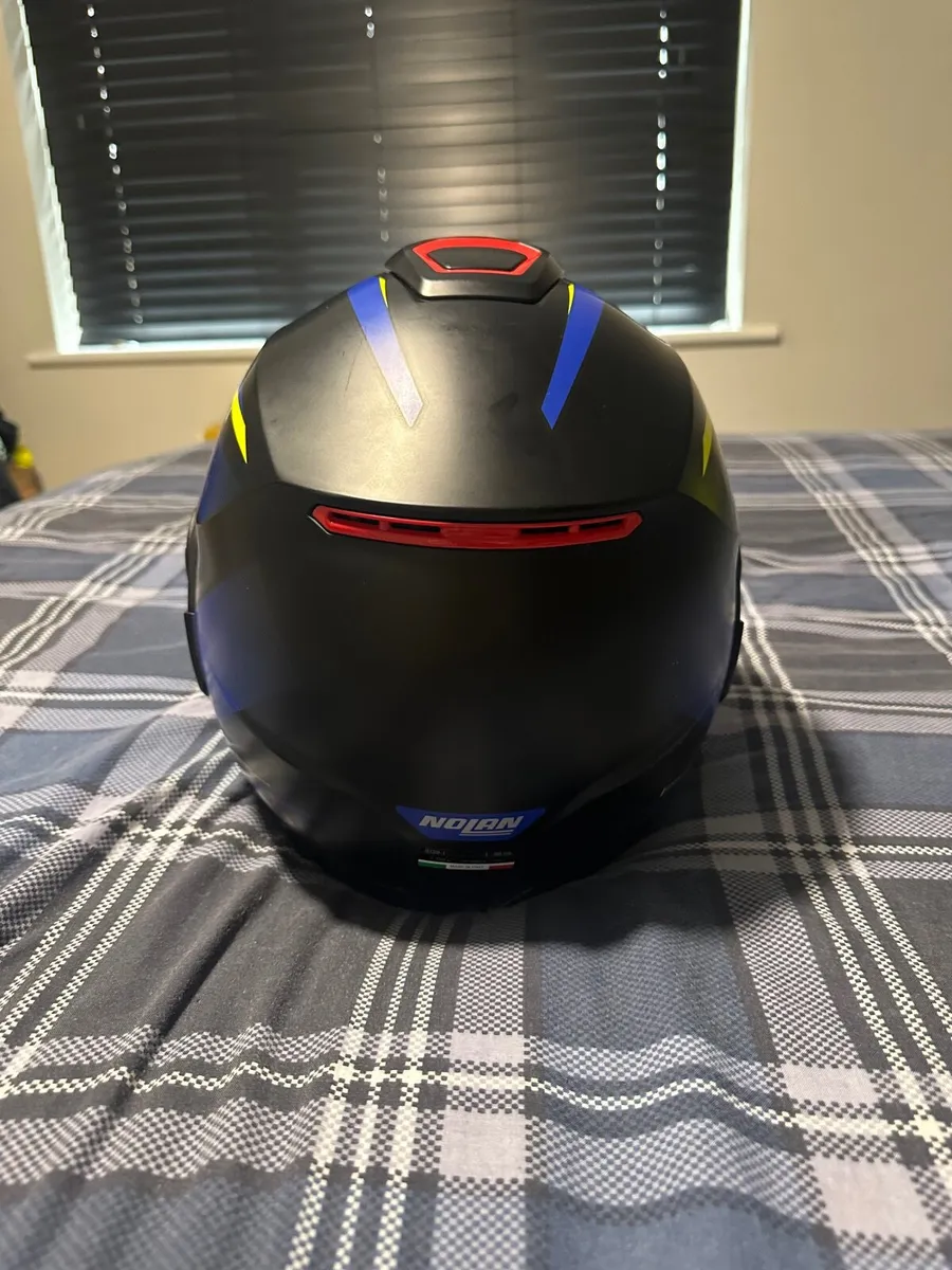 Motorbike helmets - Image 3
