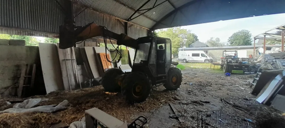 JCB loadall - Image 3