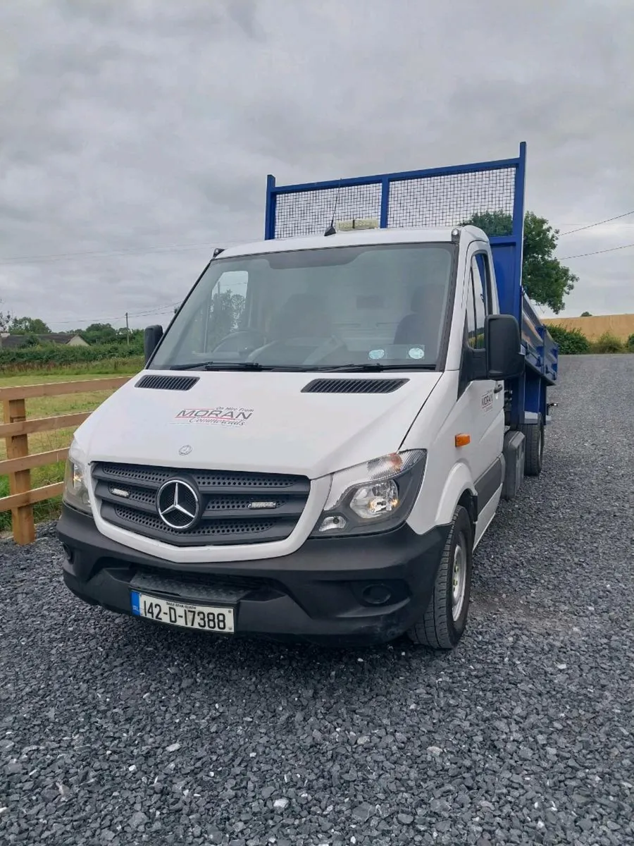 Mercedes tipper auto - Image 2