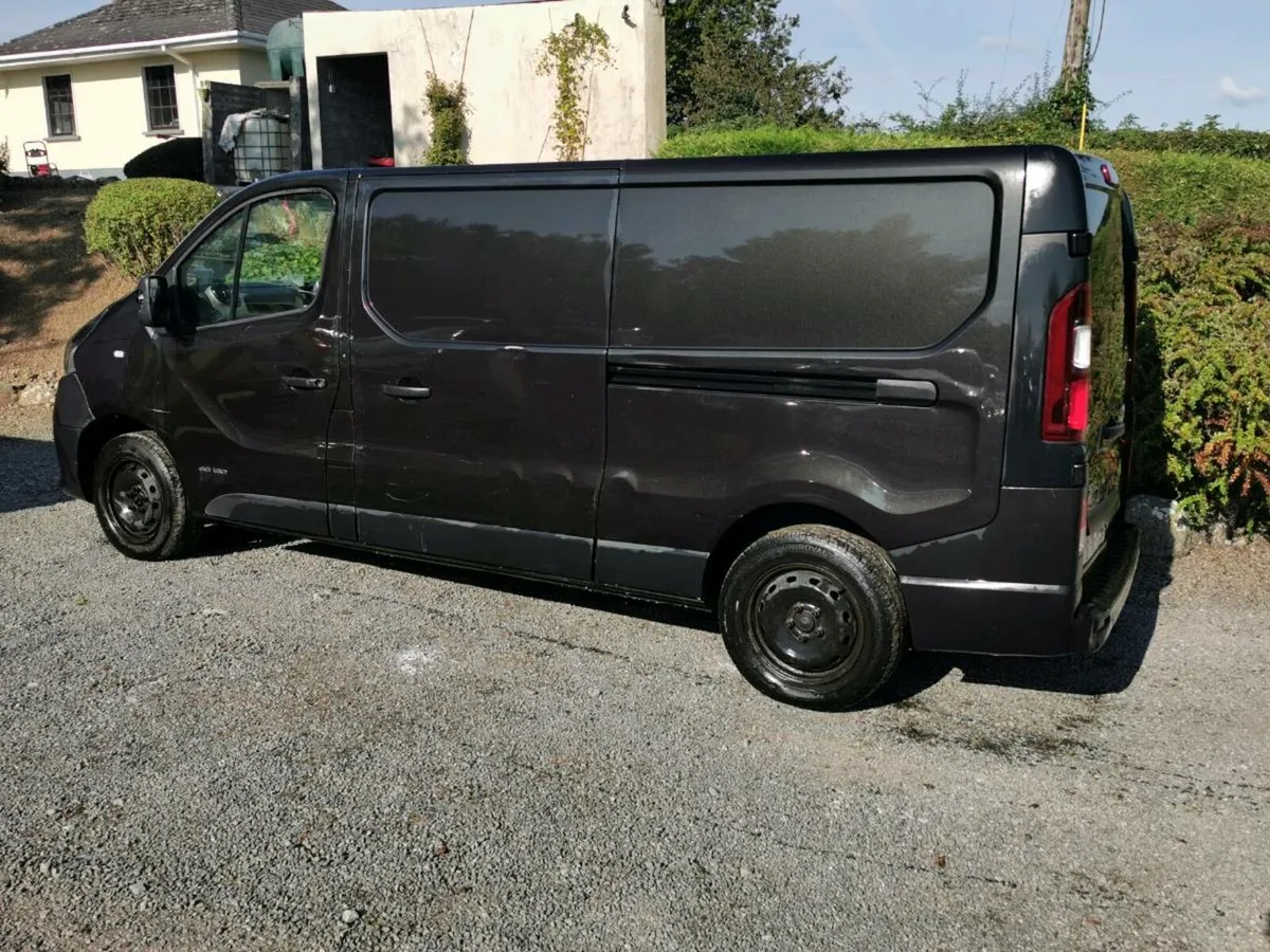 191 Nissan NV300 - Image 4