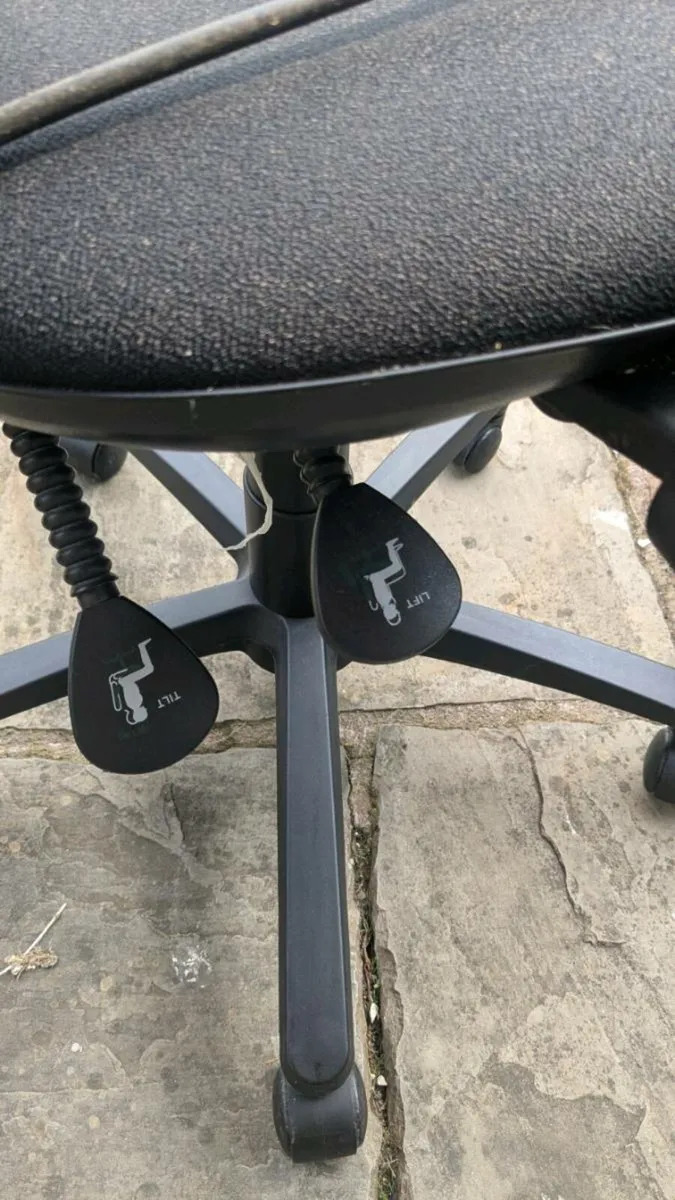 Office chair - Image 3