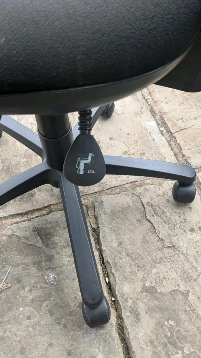 Office chair - Image 4