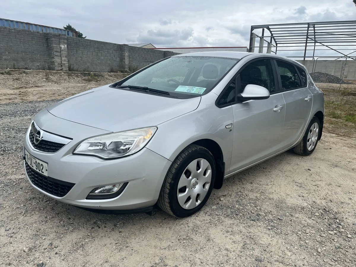 Opel Astra - Image 2