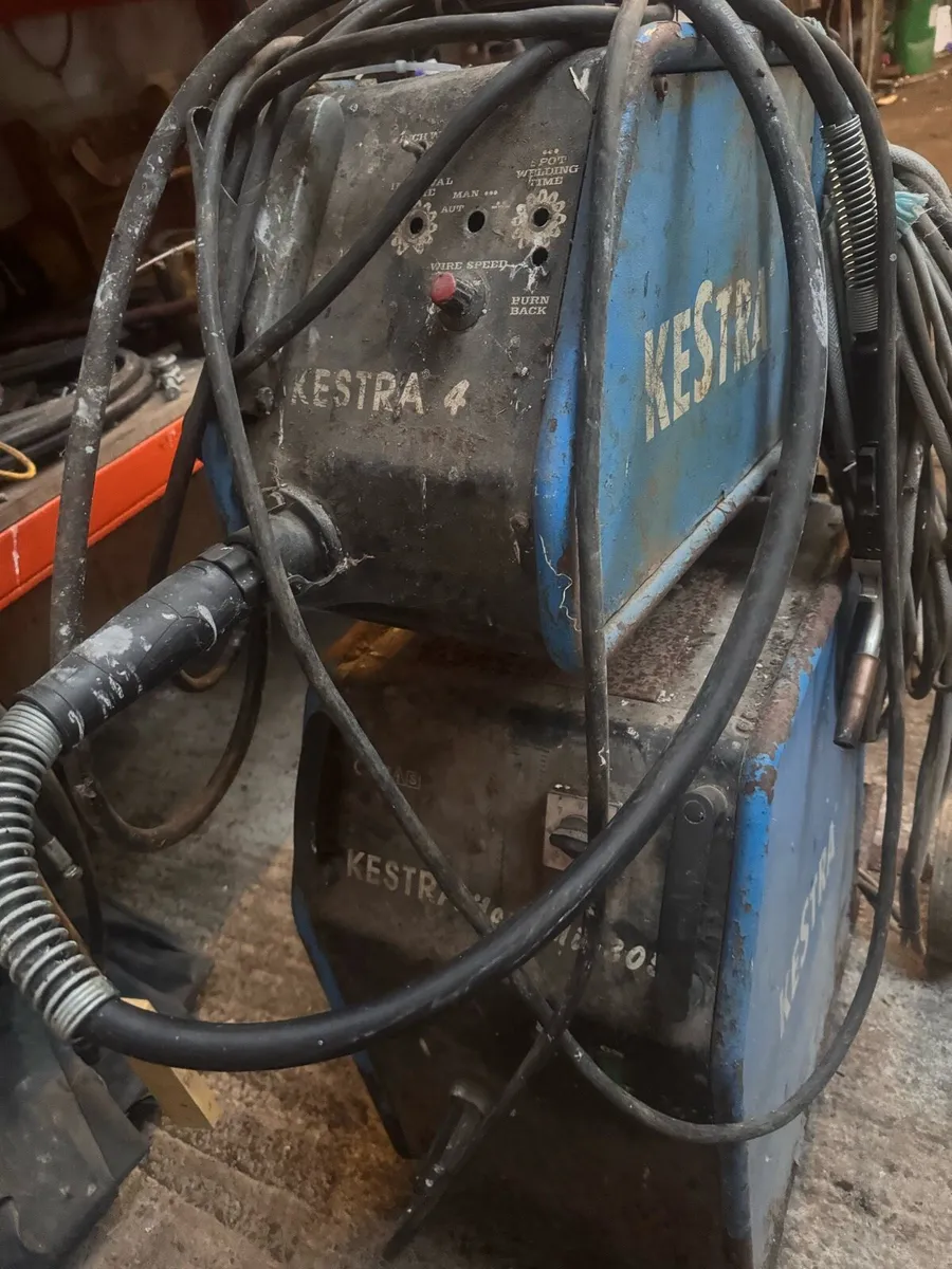 MiG welder - Image 1
