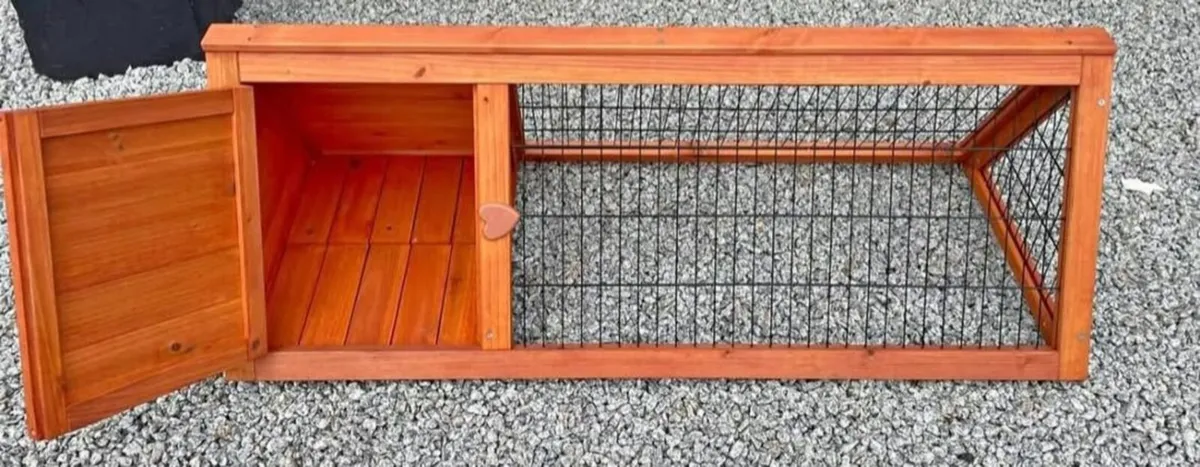 Rabbit hutch - Image 1