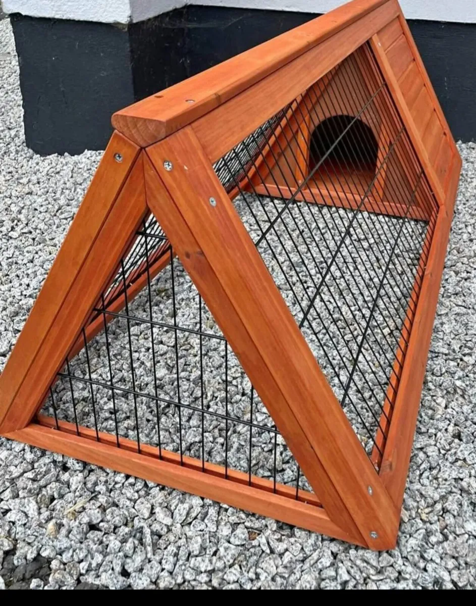 Rabbit hutch - Image 2