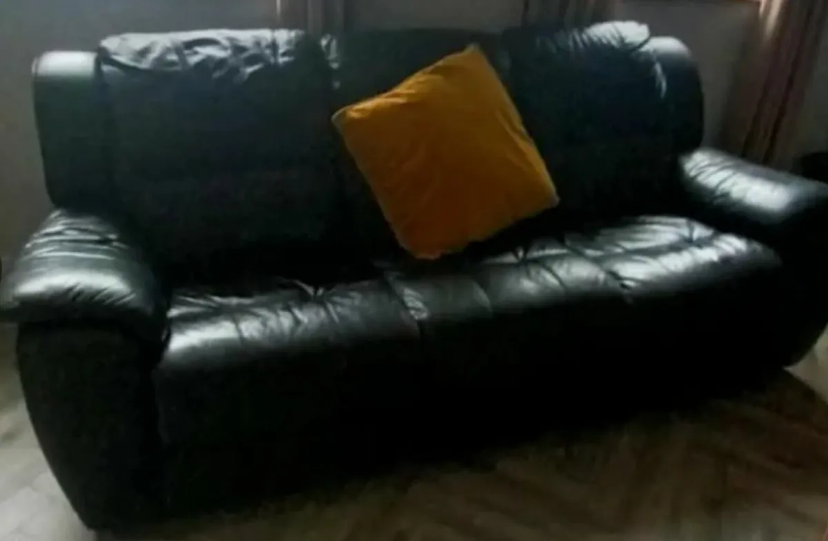Black seater three seater and two seater - Image 1