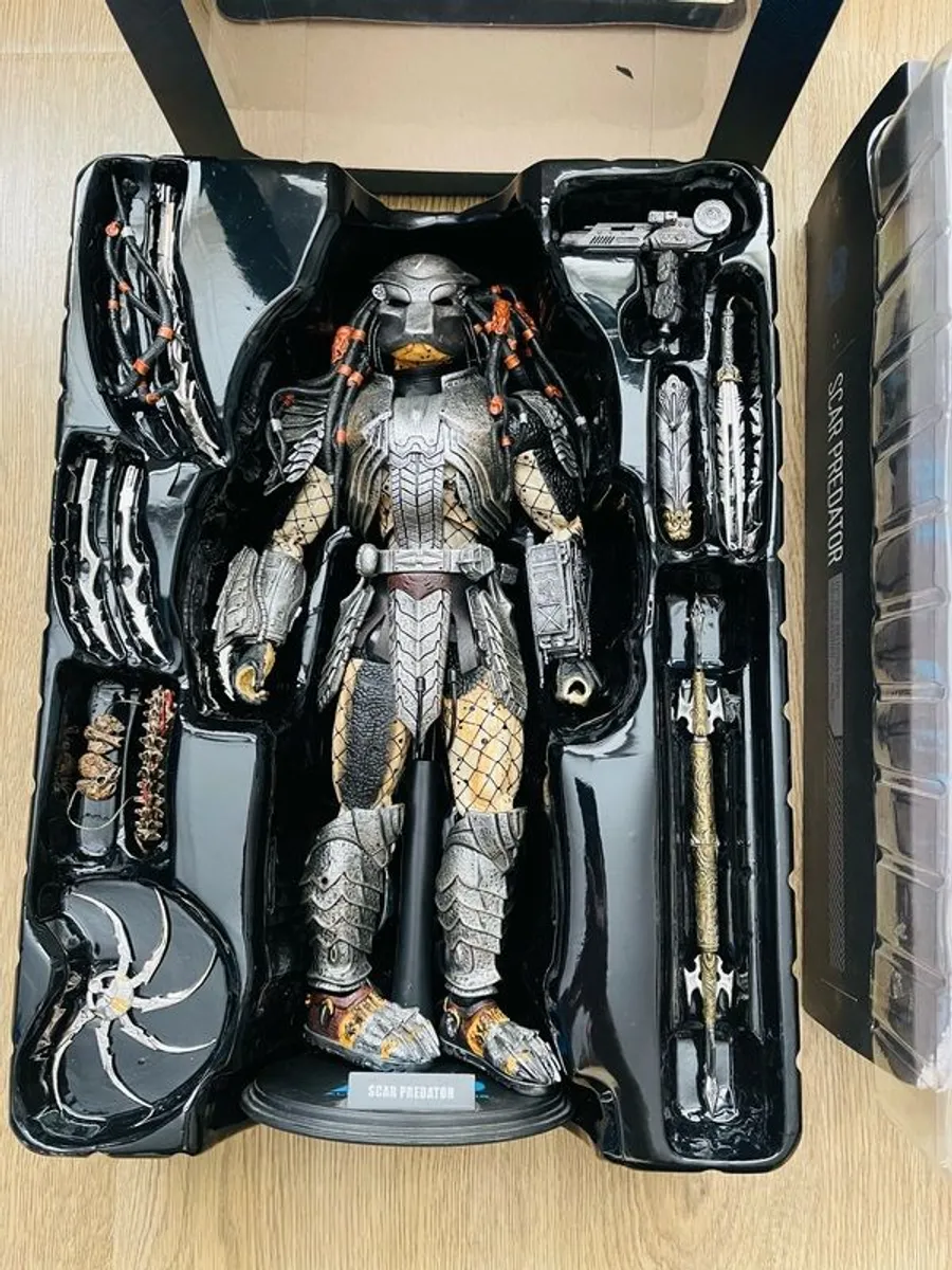 Hot Toys Scar Predator AVP 1/6 Collectors edition - Rare - Image 4