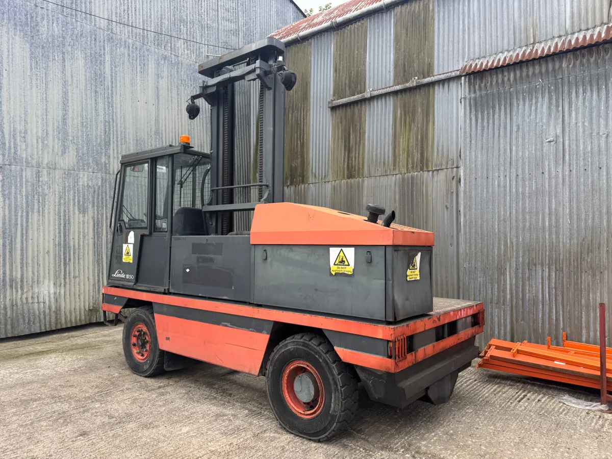 Linde 5t Side Loader Forklift - Image 2