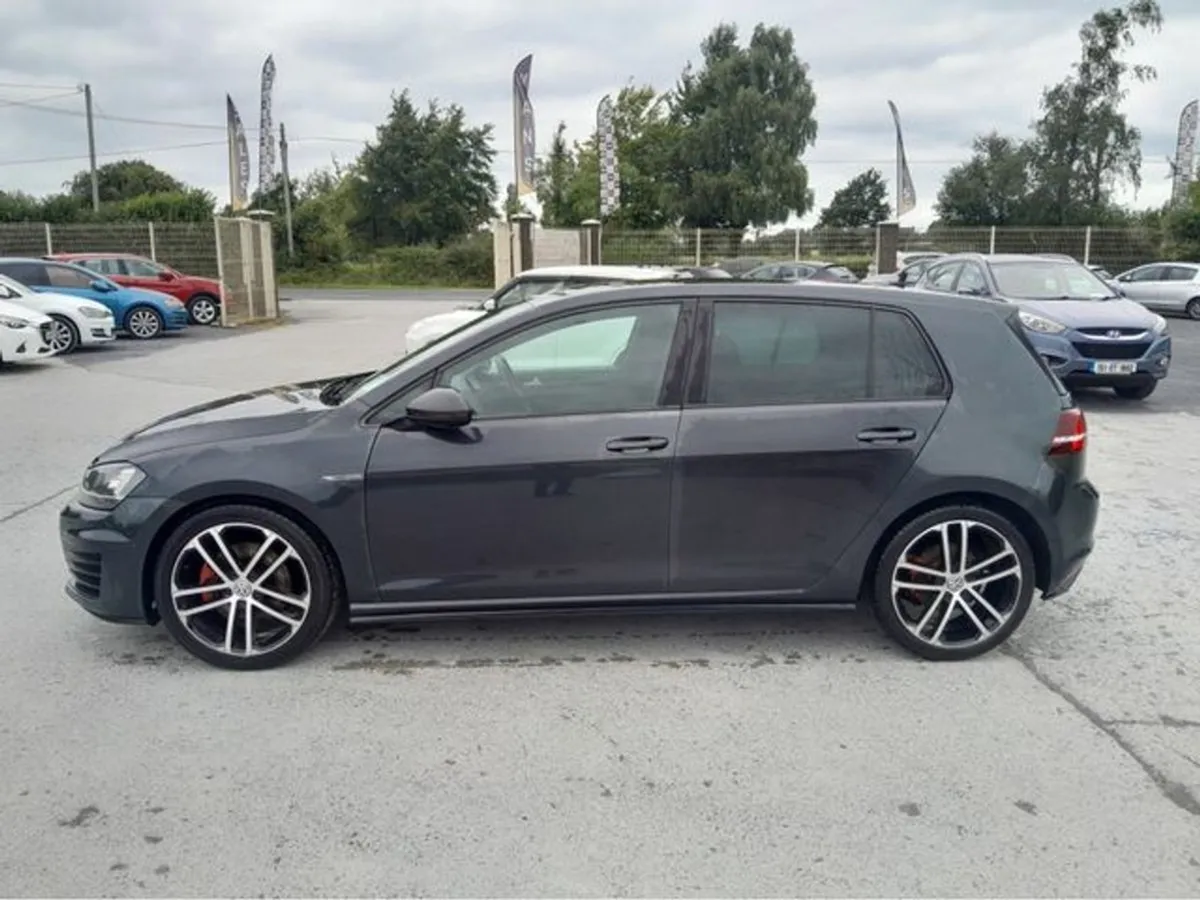 Volkswagen Golf 2.0 TDI GTD 5DR 184PS Auto - Image 2