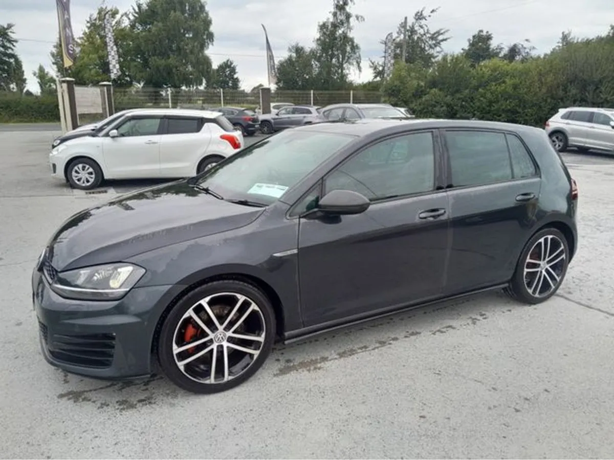 Volkswagen Golf 2.0 TDI GTD 5DR 184PS Auto - Image 3