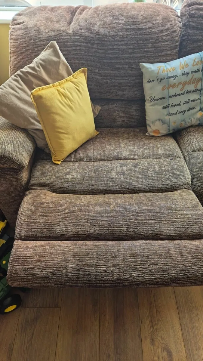 Couch - Image 3