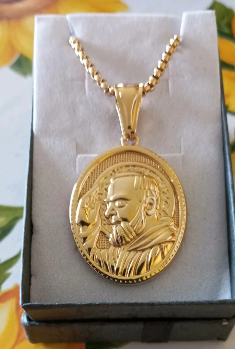 St Padre Pio Pendant - Image 1
