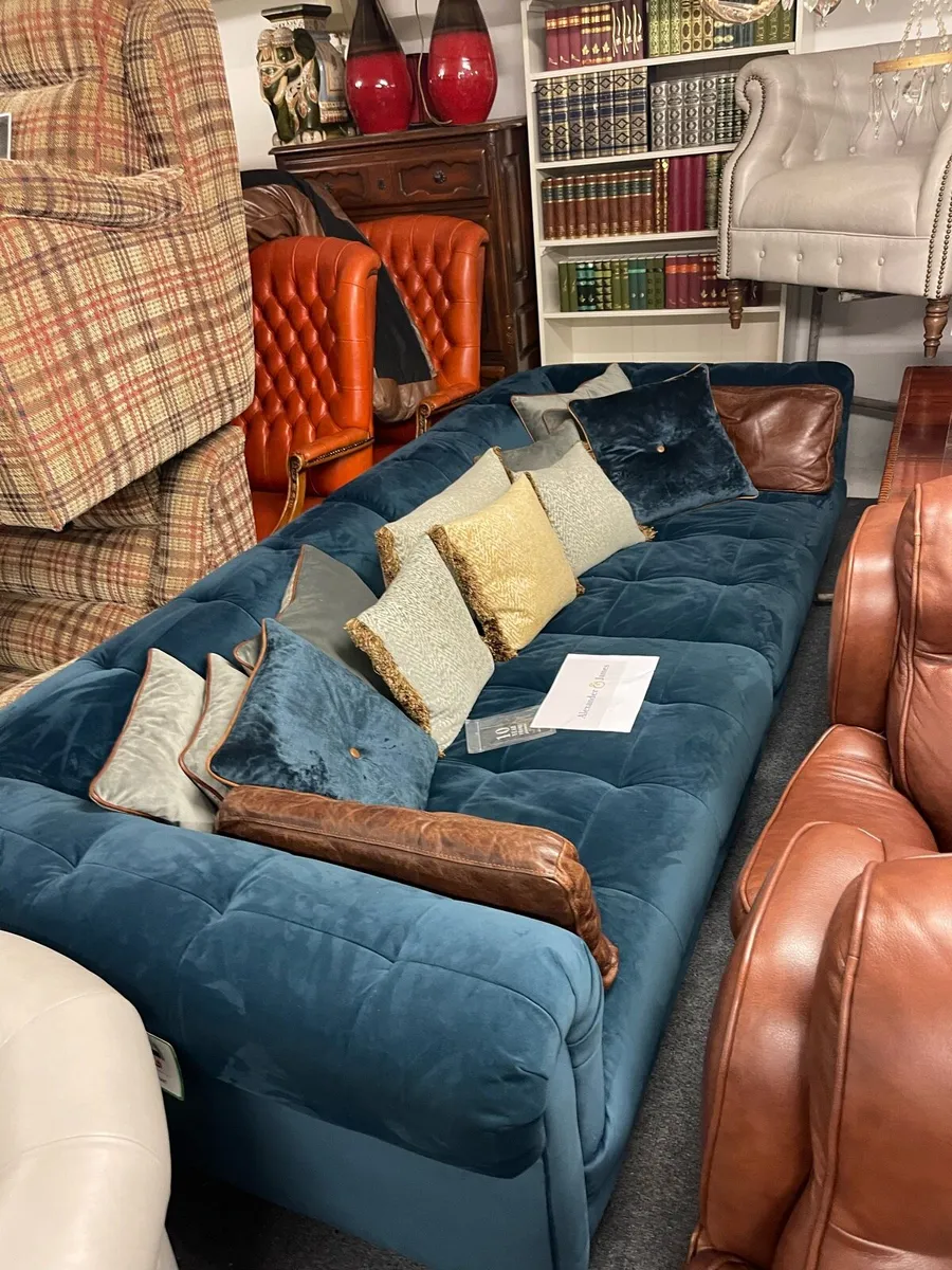 Alaxander and James grand sofa - Image 1