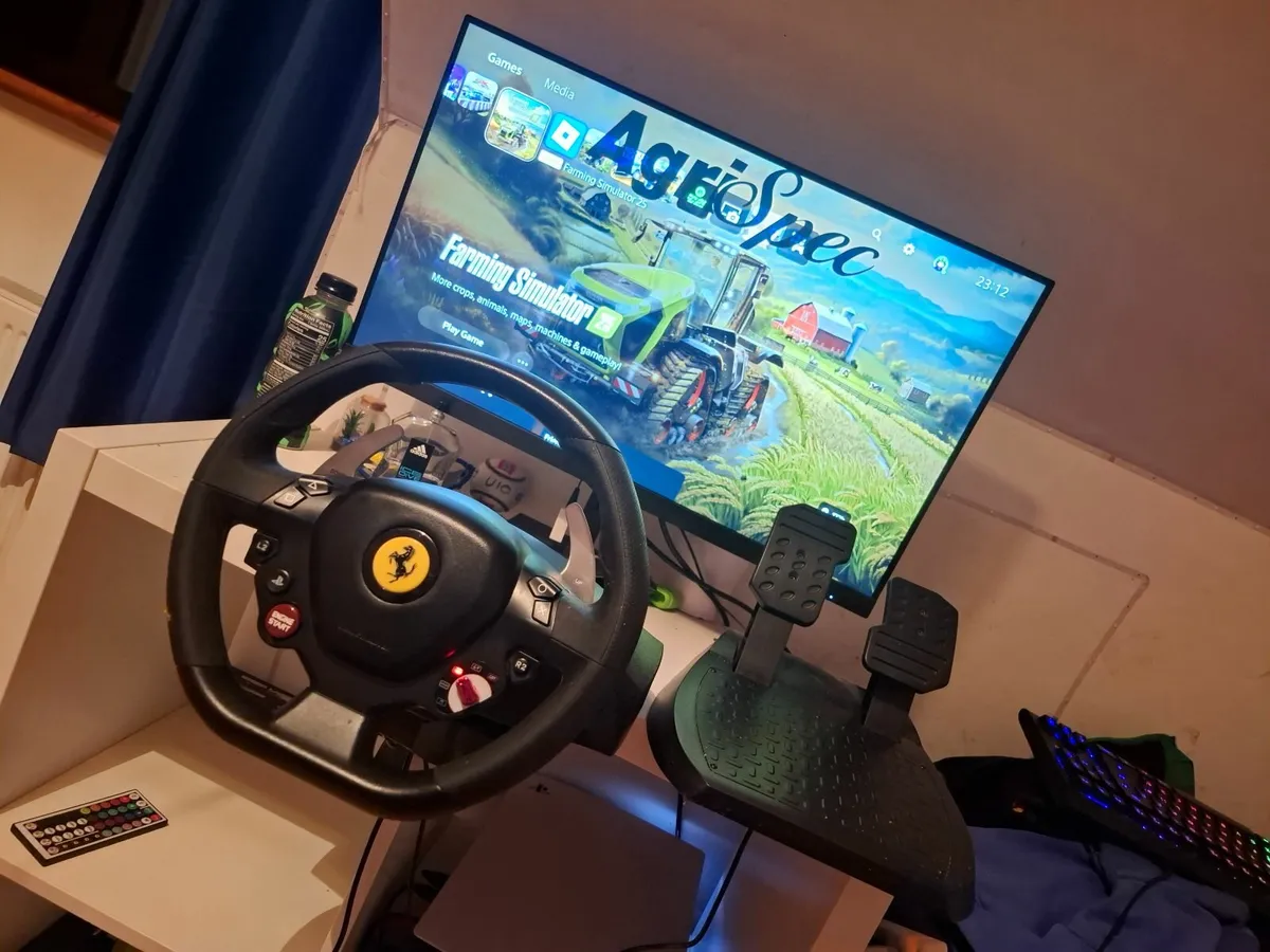 Ps5 trustmaster steering wheel - Image 1