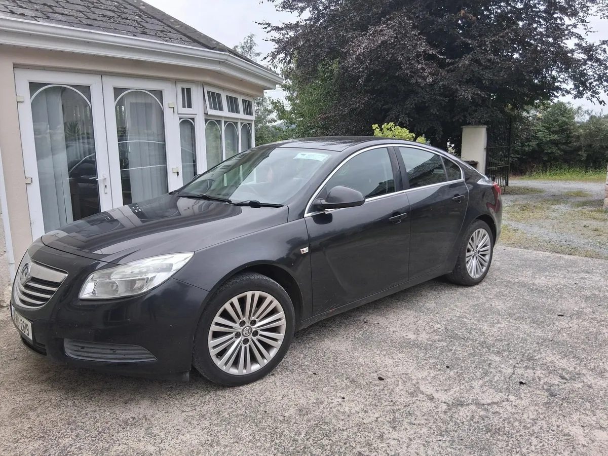 Vauxhall Insignia 2012 - Image 1