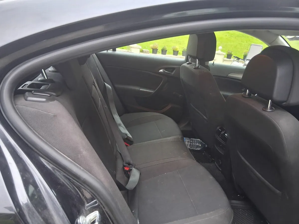 Vauxhall Insignia 2012 - Image 3