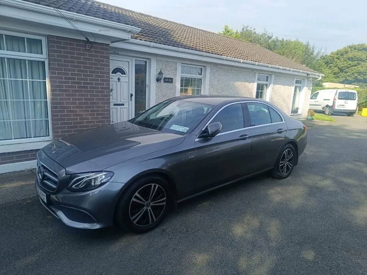 Mercedes e 200d 2020 - Image 3