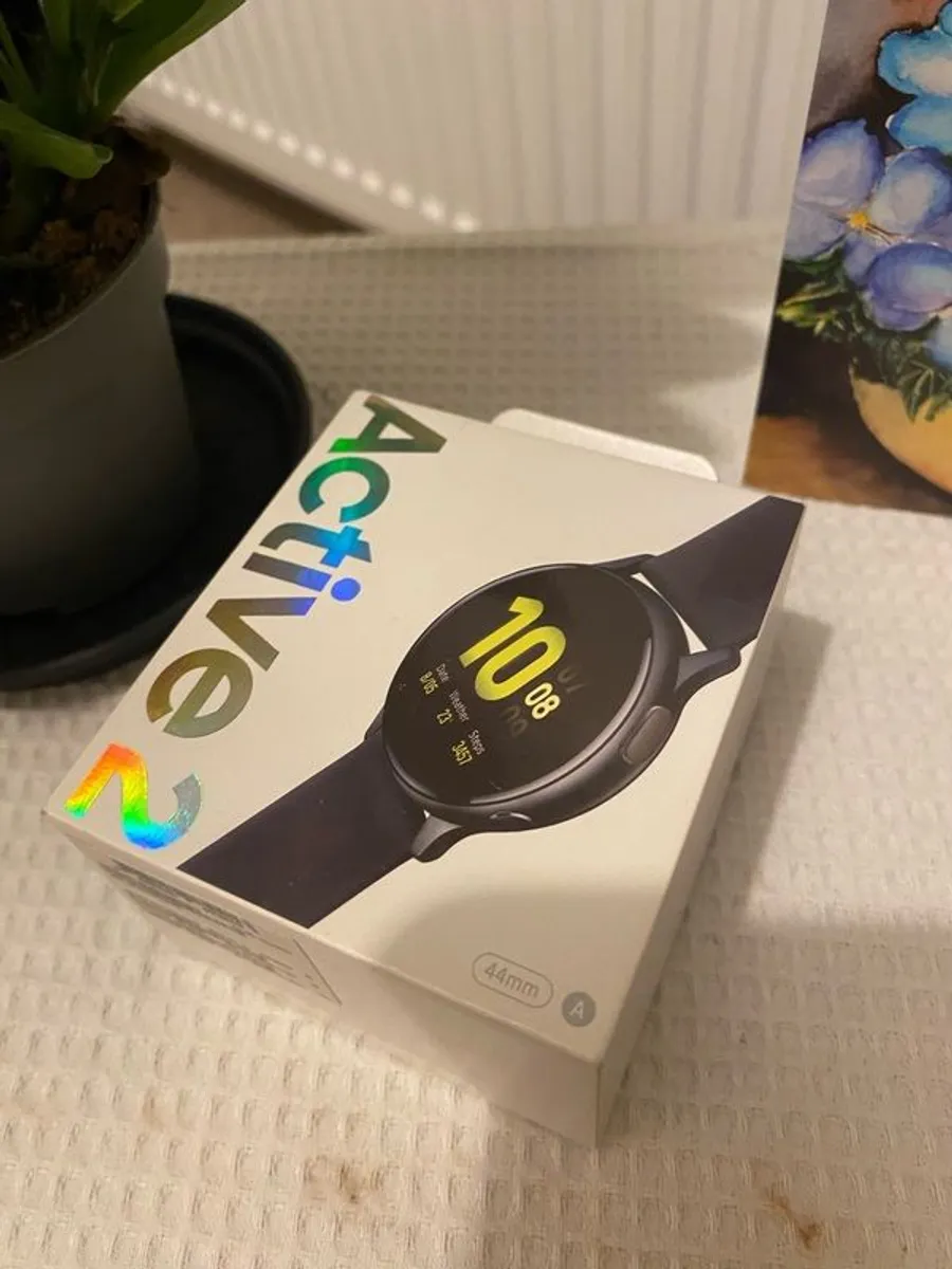 Samsung Galaxy Watch Active 2 - Image 1