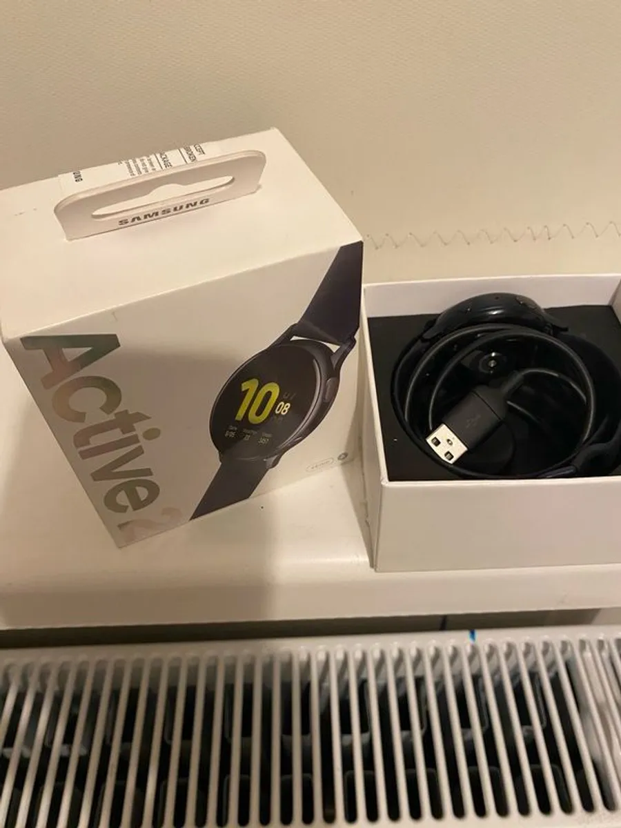 Samsung Galaxy Watch Active 2 - Image 2