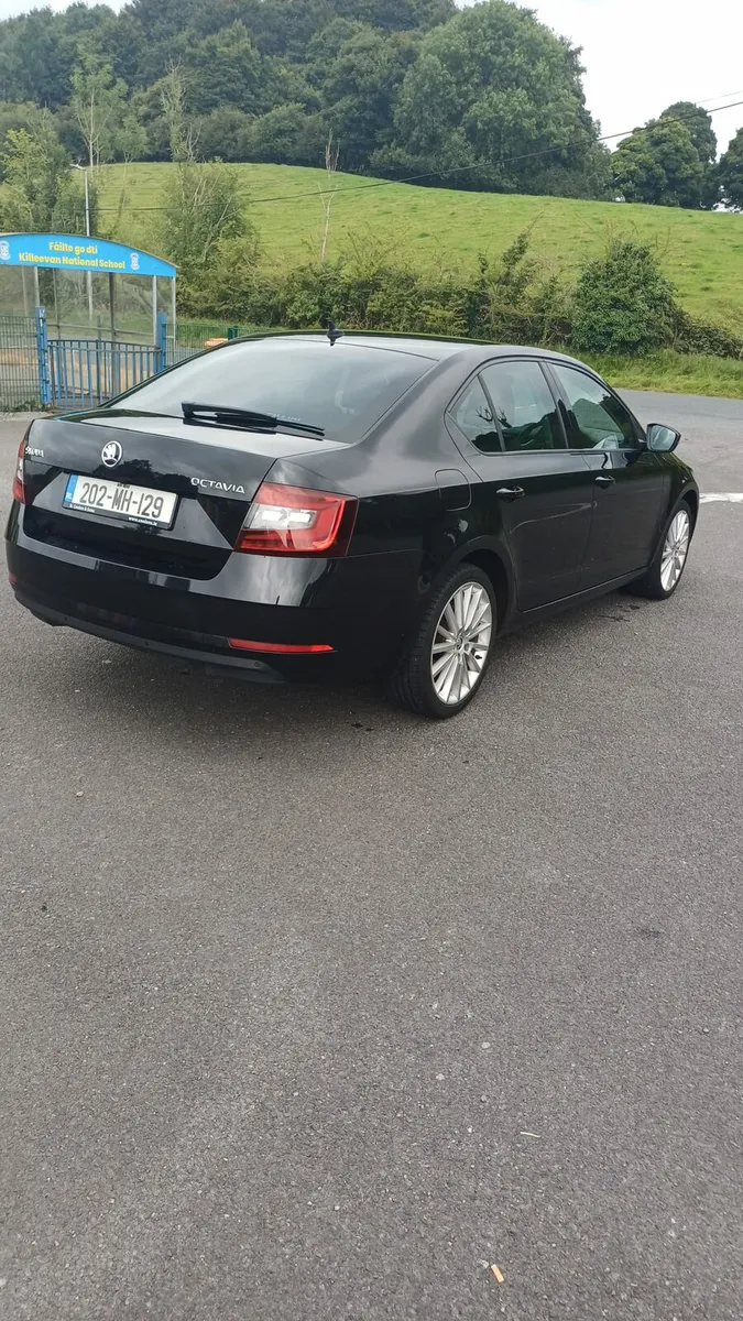 2020 (202 reg) SKODA OCTAVIA SOLEIL 1.6 TDI 115HP - Image 4