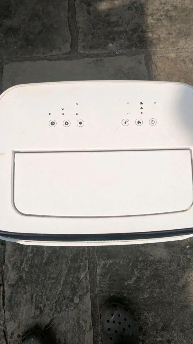 Dehumifier with HEPA filter - Image 2
