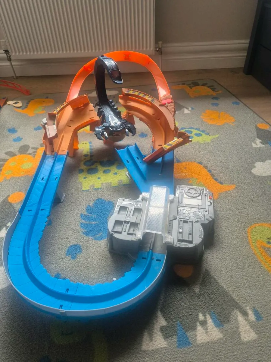 Hotwheels scorpion track - Image 1