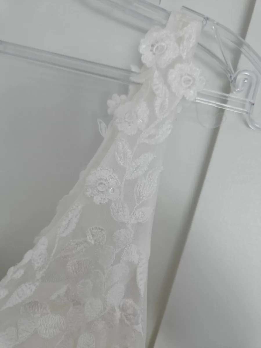 White wedding Dress | Curve 20 - Image 4
