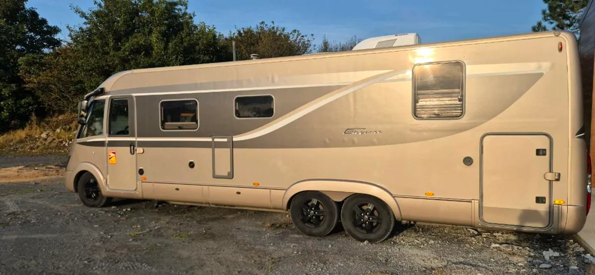 Motorhome - Image 2