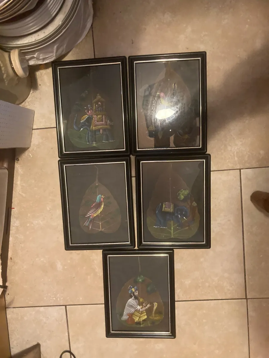 Collection of oil paintings on pipal leafs - Image 1