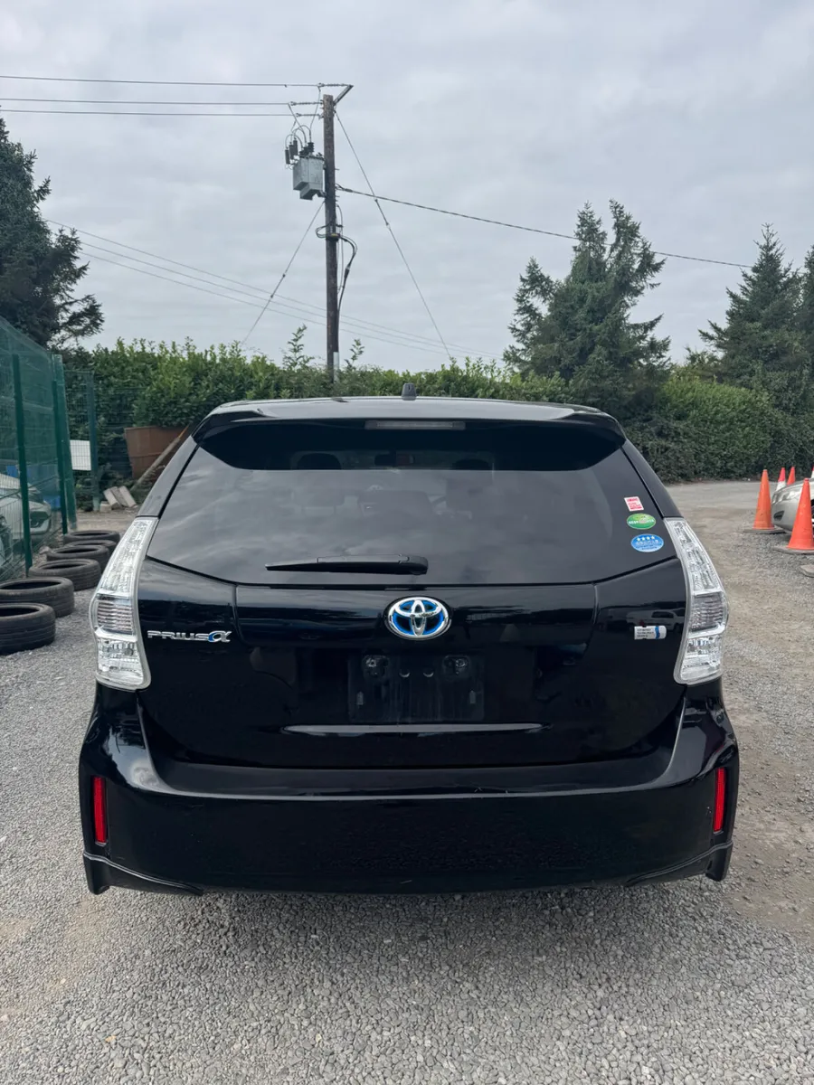 Toyota Prius alpha plus 7 seater automatic - Image 4