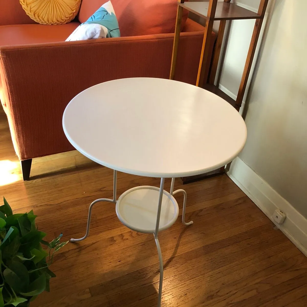 White side table New unused - Image 1