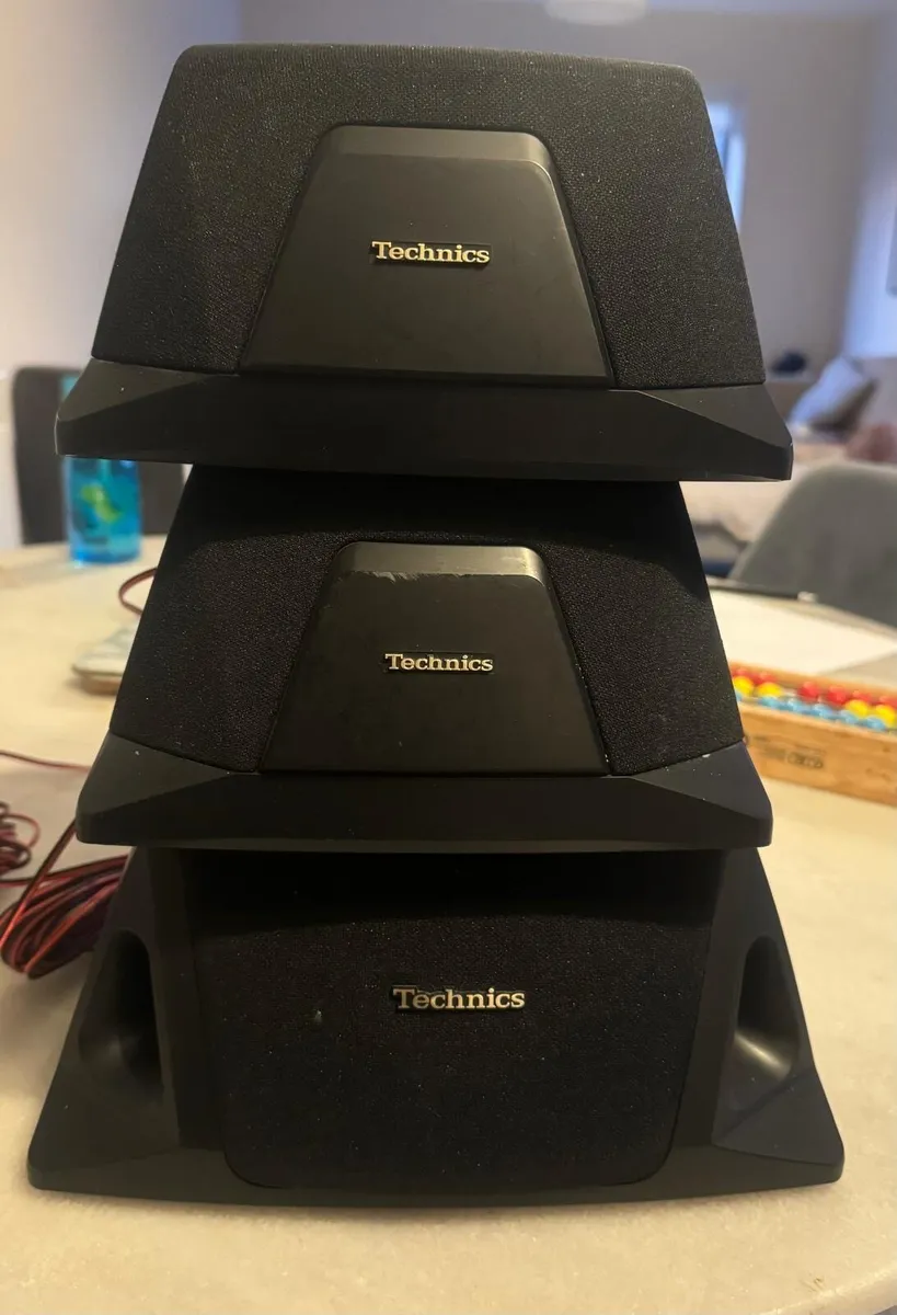 Technics Surround Speakers - Massive Sound - Image 1