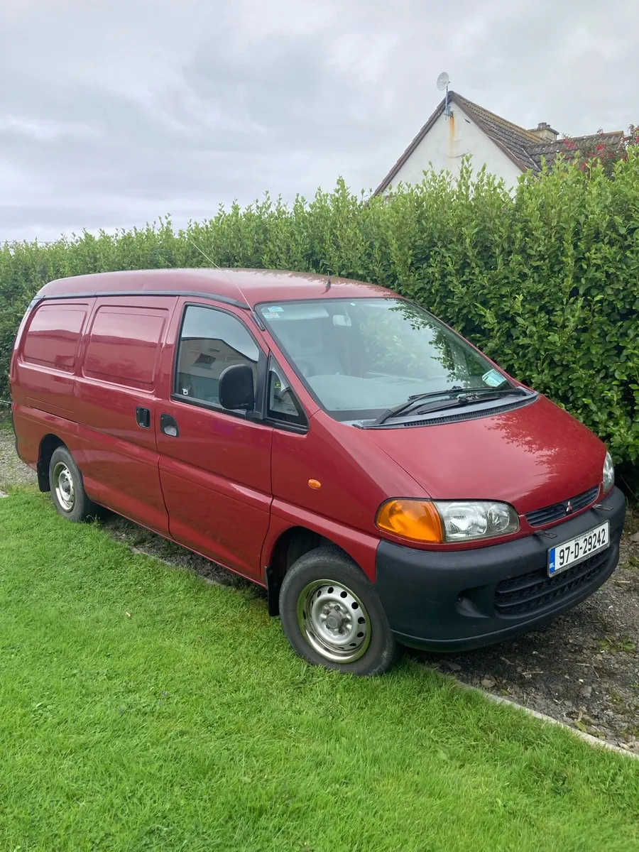 Mitsubishi L400 - Image 1