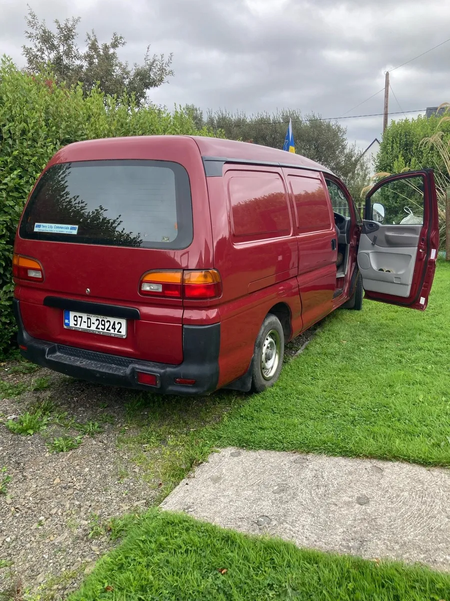 Mitsubishi L400 - Image 2