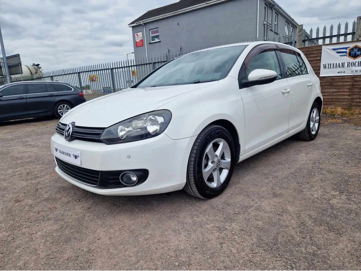 Volkswagen Golf 1.2 PETROL AUTO - Image 4